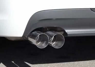 2011 BMW 328i - BMW Performance Exhaust vs. Stock Exhaust Comparison